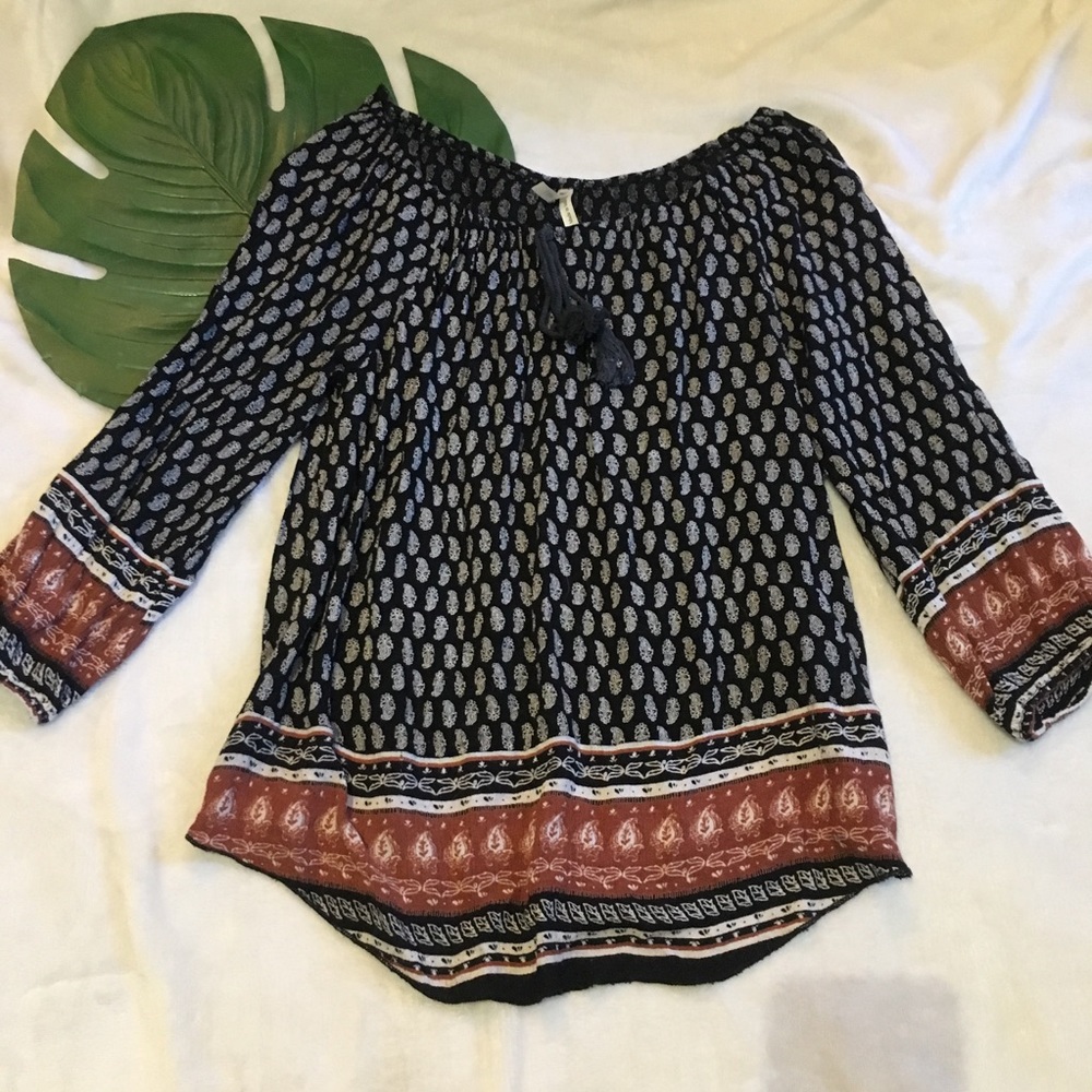 Patterned 3/4 Length Sleeve Shirt